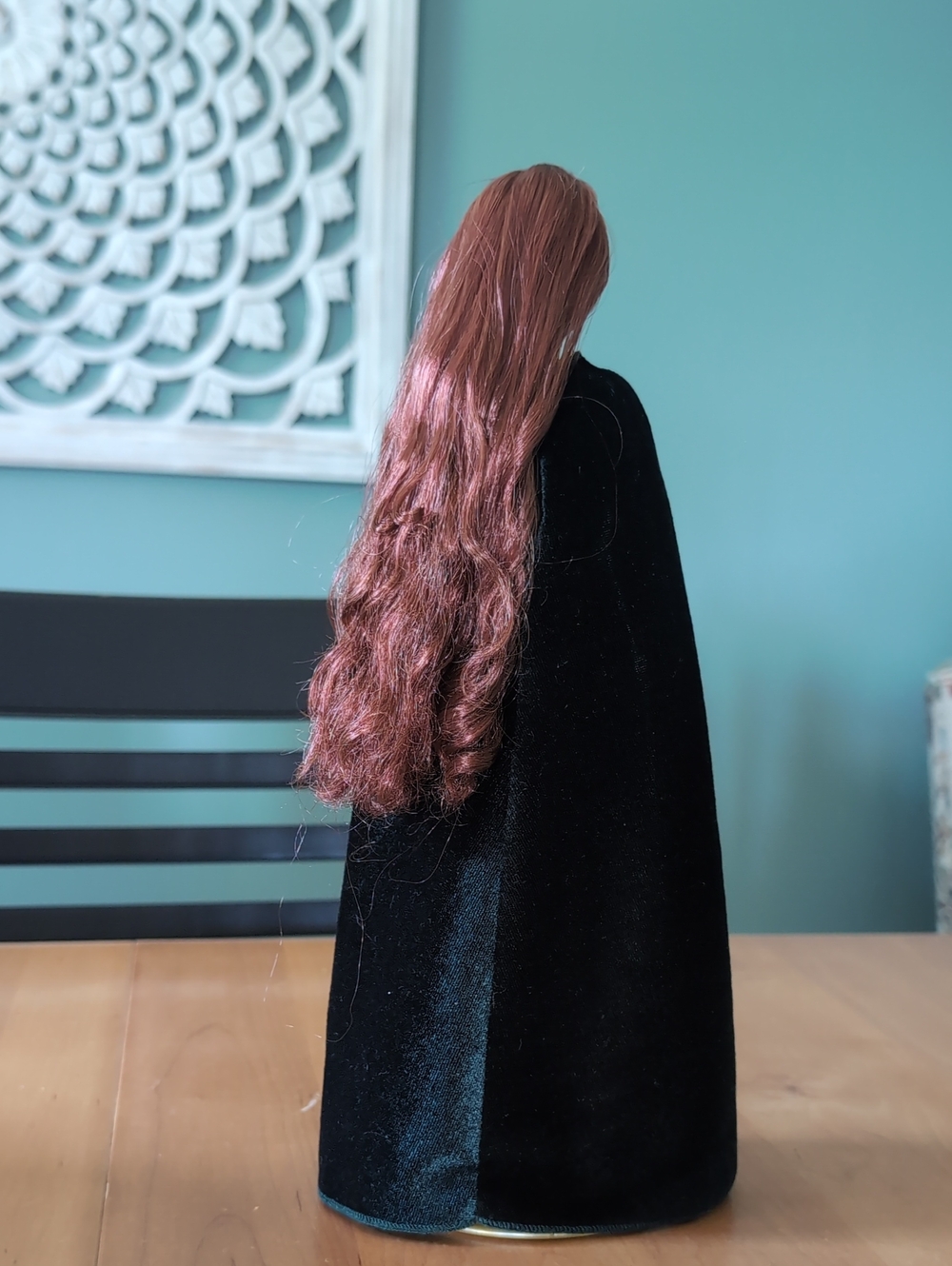 Dolls Of The World Princess Of Ireland Barbie - Picture 5 of 7